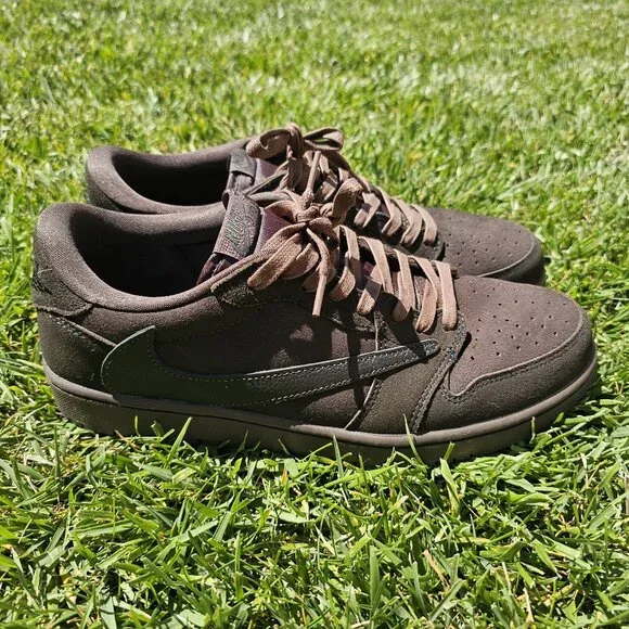 Jordan 1 Travis Scott - Velvet Brown - Size 13 - Picture 1 of 7